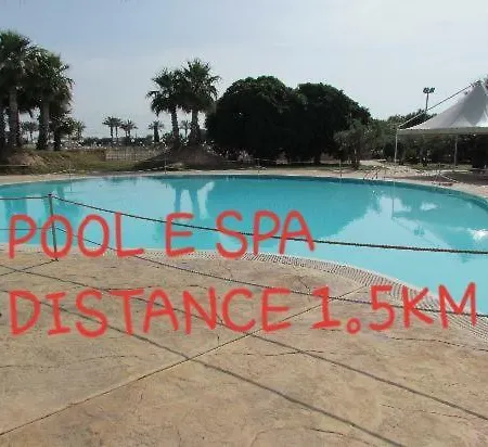 公寓 Baffos House *